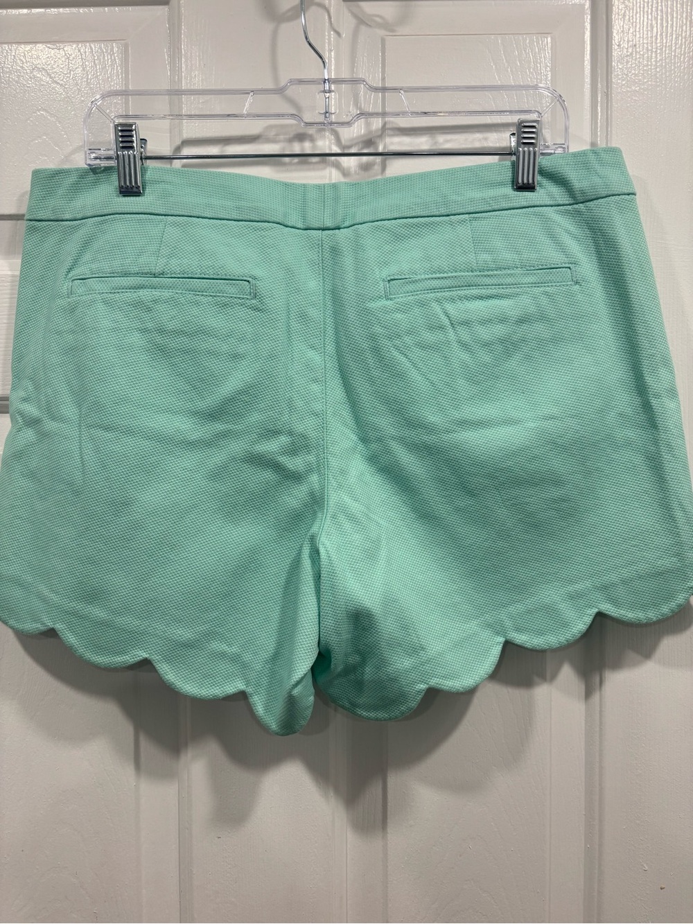 Lilly Pulitzer Resort Aqua Scallop Hem Buttercup stretch shorts - Picture 4 of 4